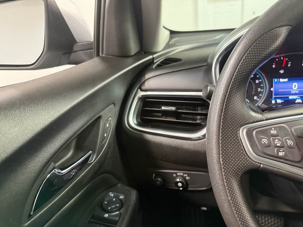 Used 2022 Chevrolet Equinox LT image 75