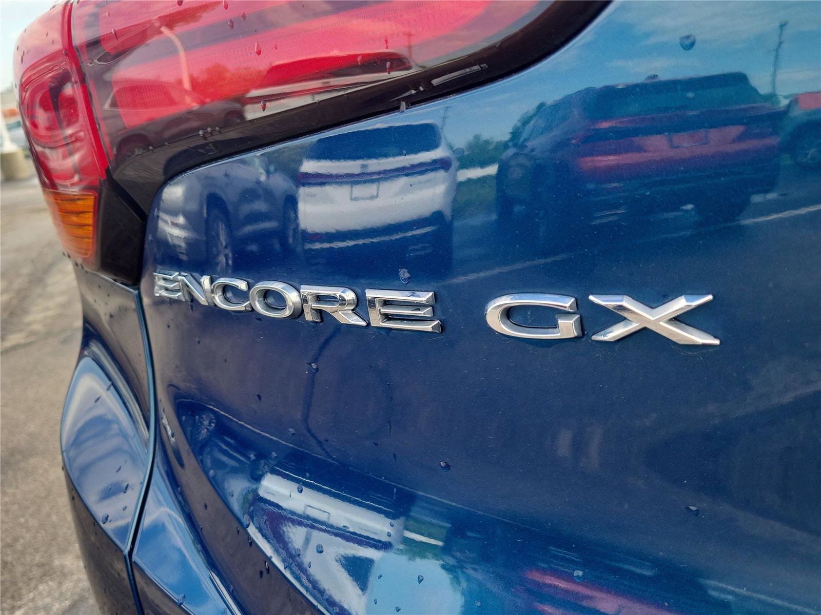 Used 2021 Buick Encore GX Select image 8