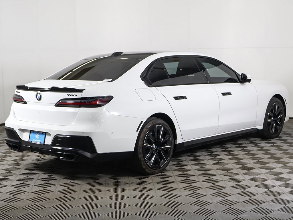 Used 2023 BMW 760i xDrive w/ Parking Assistance Package image 13