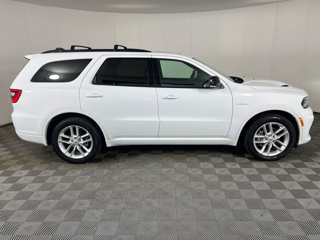 Used 2025 Dodge Durango R/T AWD/4WD image 3