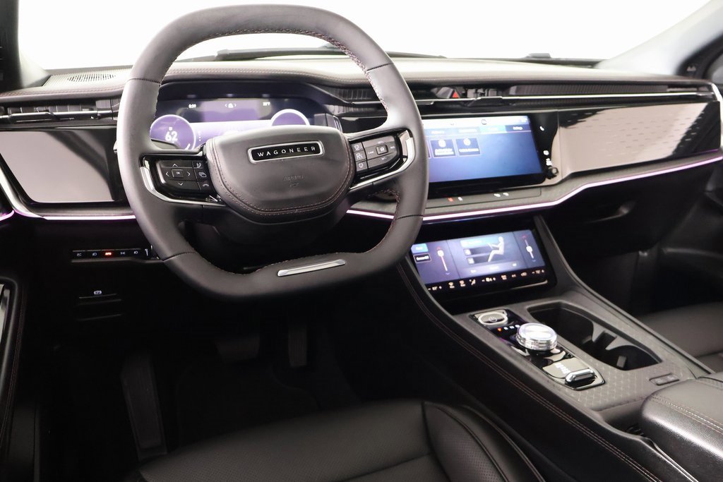 Used 2025 Jeep Wagoneer S Limited image 2