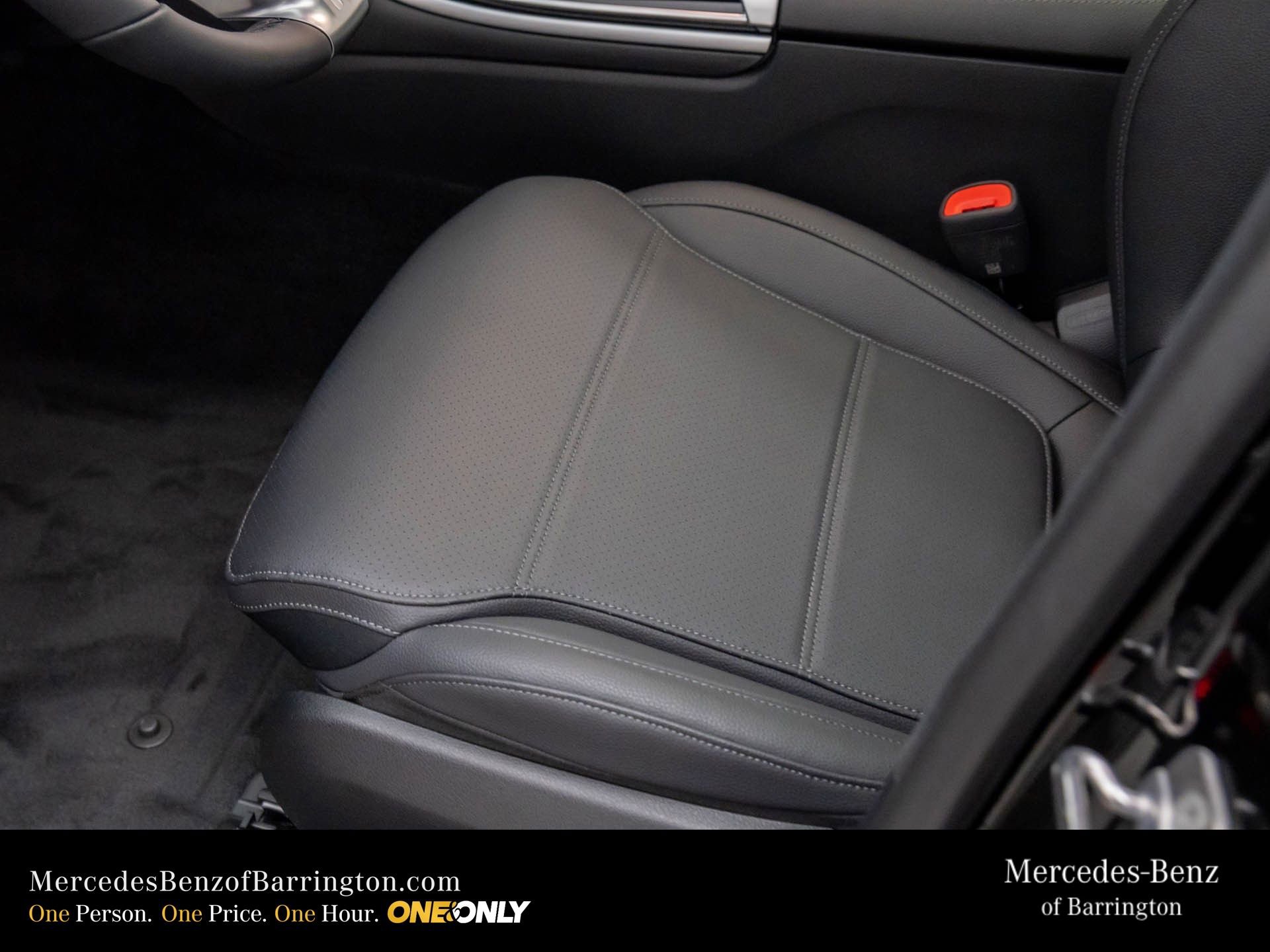 New 2026 Mercedes-Benz C 300 4MATIC Sedan image 19