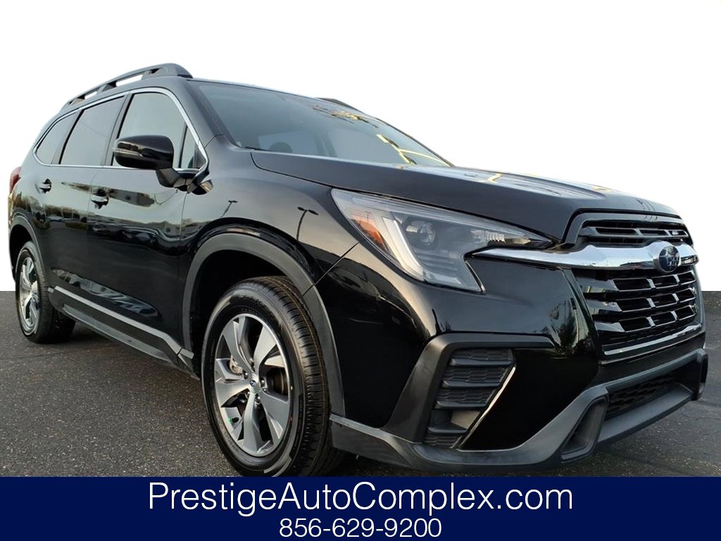 Used 2023 Subaru Ascent Premium w/ Convenience Package image 1