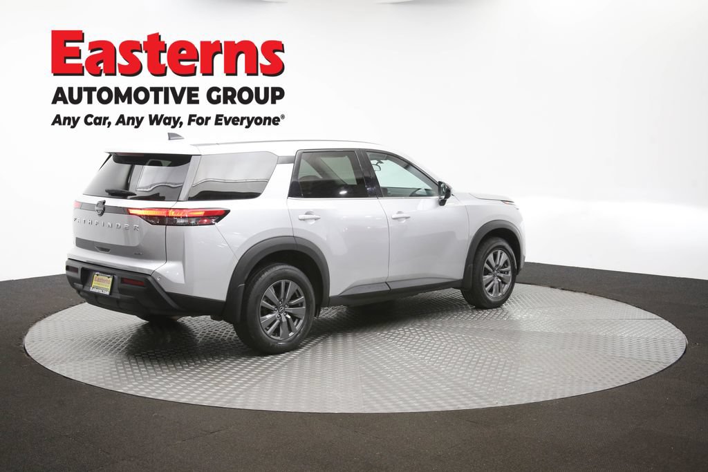 Used 2023 Nissan Pathfinder S AWD/4WD image 41