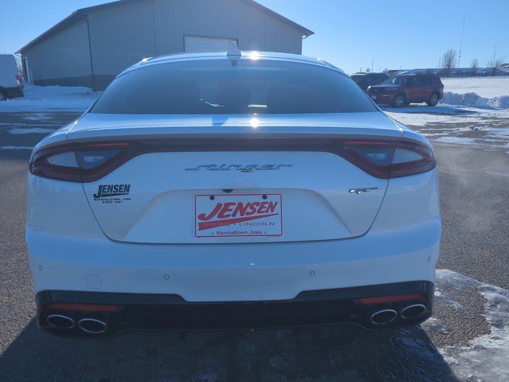 Used 2018 Kia Stinger GT2 image 6