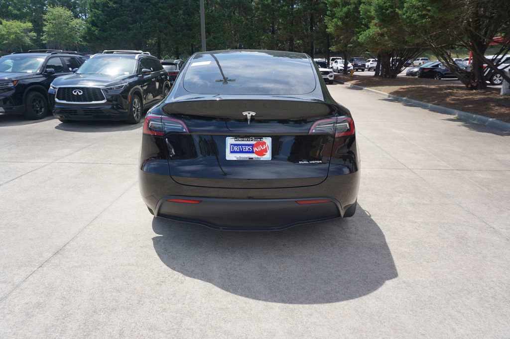 Used 2025 Tesla Model Y Long Range AWD/4WD image 25