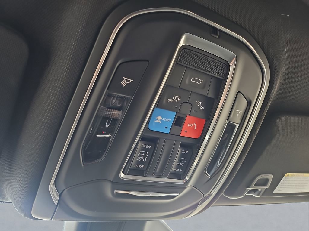 New 2025 Jeep Grand Cherokee Altitude image 29