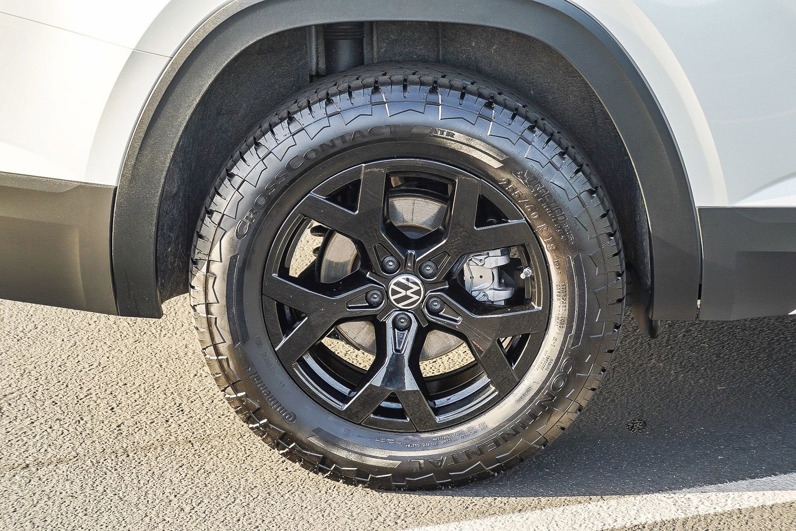 Used 2024 Volkswagen Atlas Peak Edition SEL AWD/4WD image 13