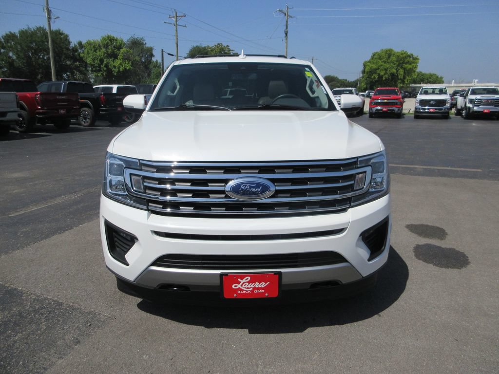 Used 2020 Ford Expedition Max XLT w/ Equipment Group 202A AWD/4WD image 13