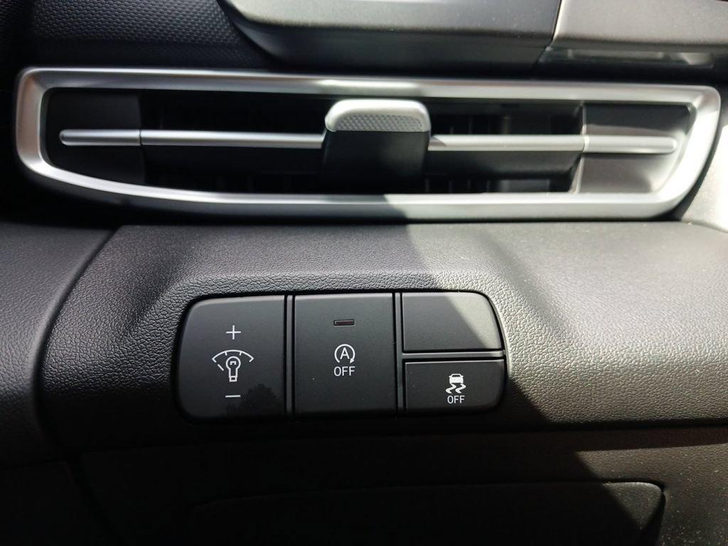 New 2026 Hyundai Elantra SE FWD image 22