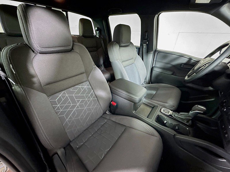 New 2026 Nissan Frontier SV w/ Tow Package image 25