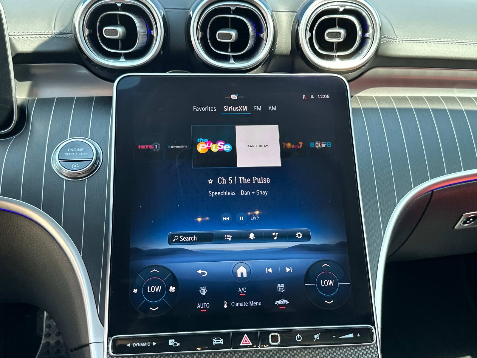 Used 2024 Mercedes-Benz CLE 300 4MATIC Coupe image 14