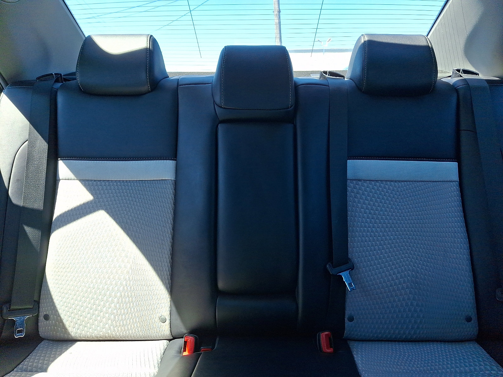 Used 2013 Toyota Camry SE FWD image 15