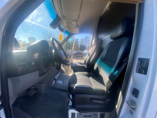 Used 2016 Freightliner Sprinter 3500 image 22