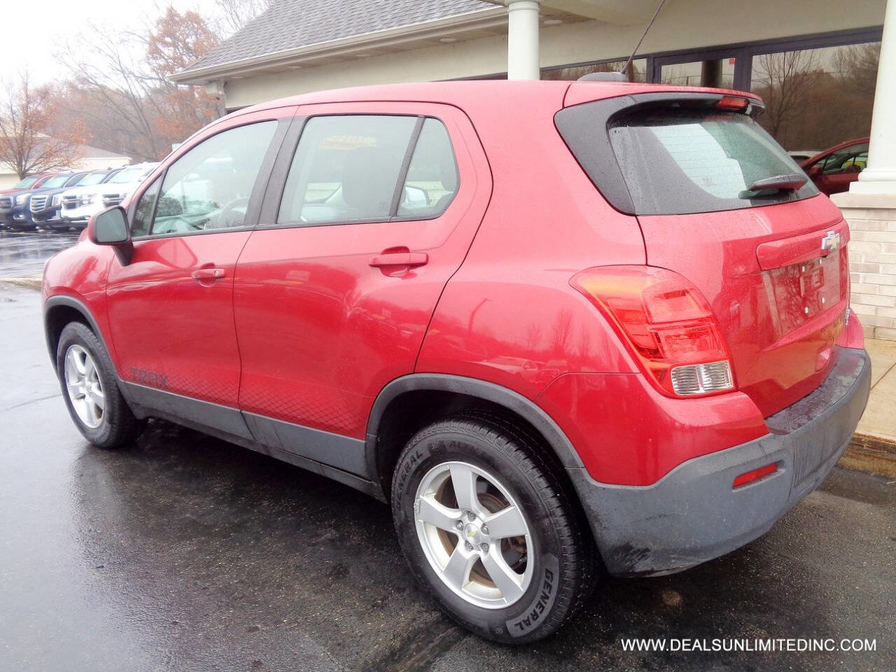 Used 2015 Chevrolet Trax LS AWD/4WD image 4