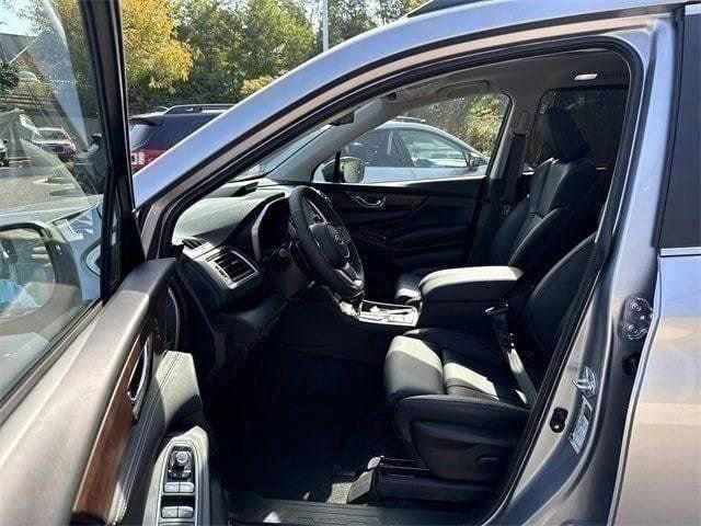 New 2025 Subaru Ascent Touring image 8