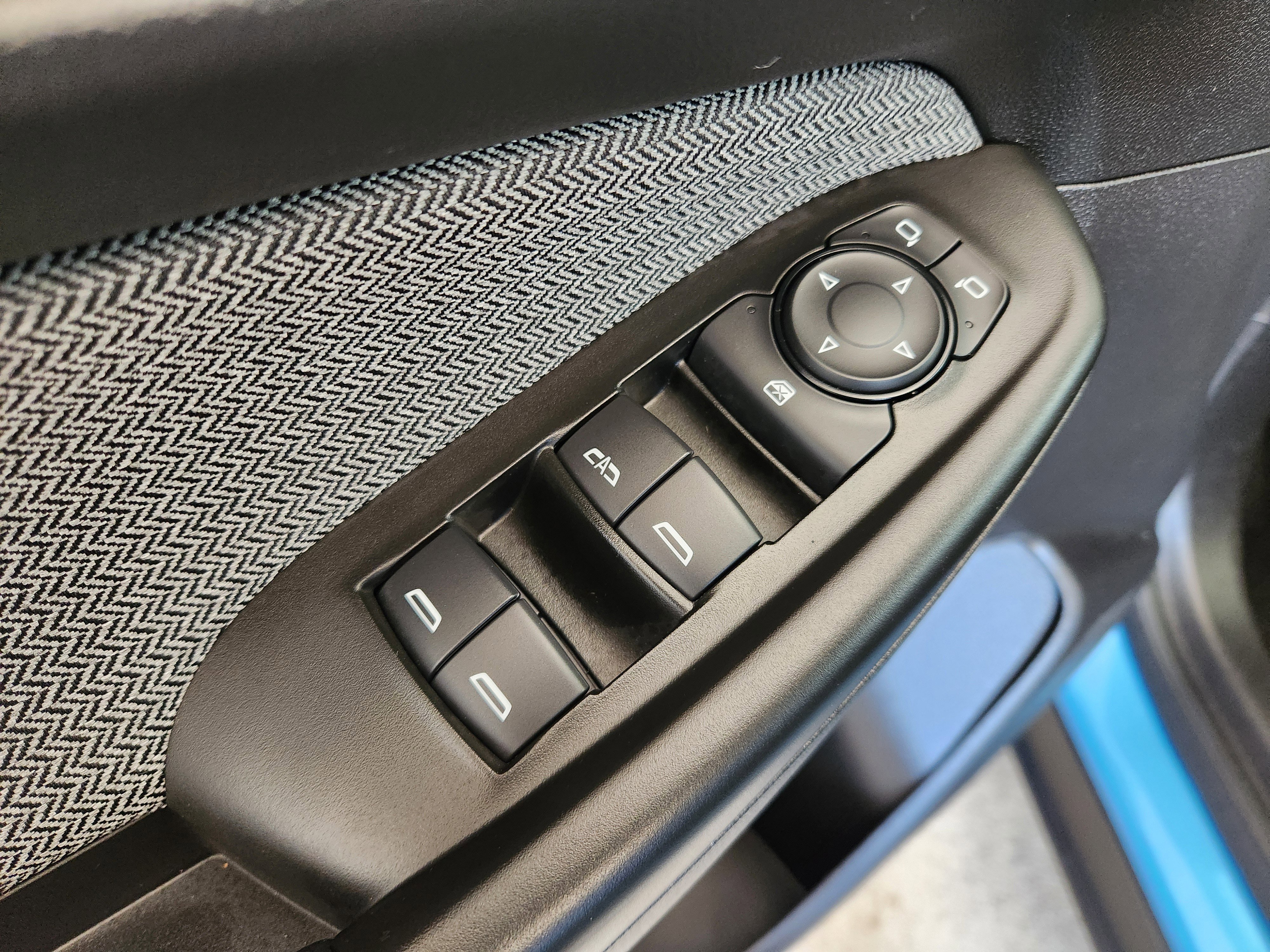 Certified 2025 Chevrolet TrailBlazer LT AWD/4WD image 25