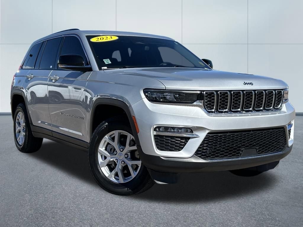 Used 2023 Jeep Grand Cherokee Limited w/ Trailer Tow Prep Group (B) image 35