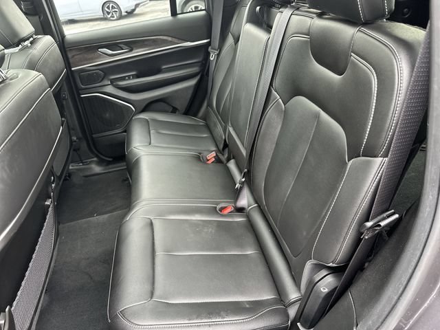 Used 2025 Jeep Grand Cherokee Limited 4xe AWD/4WD image 27