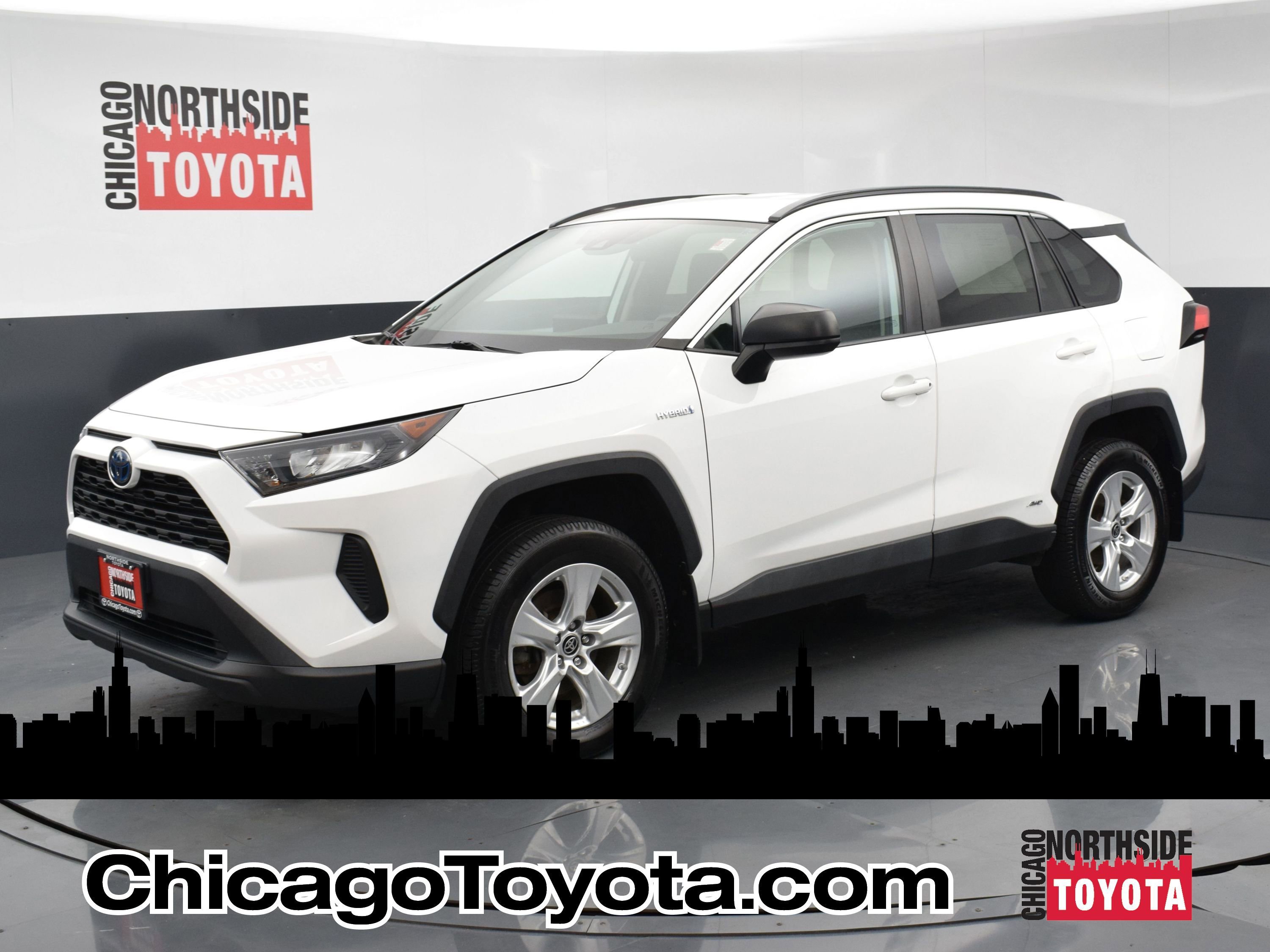 Used 2021 Toyota RAV4 LE AWD/4WD image 1