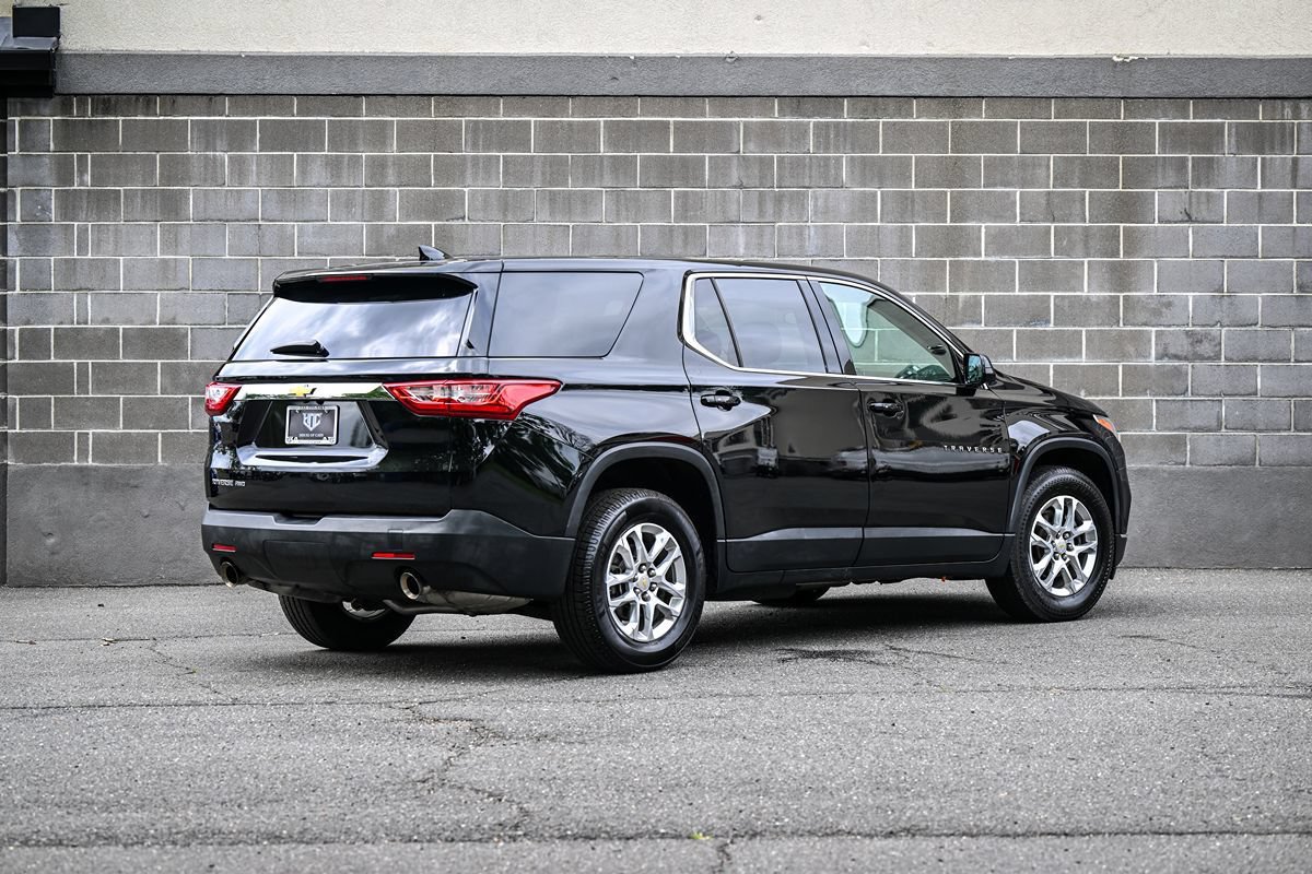 Used 2019 Chevrolet Traverse LS w/ LPO, Floor Liner Package AWD/4WD image 3
