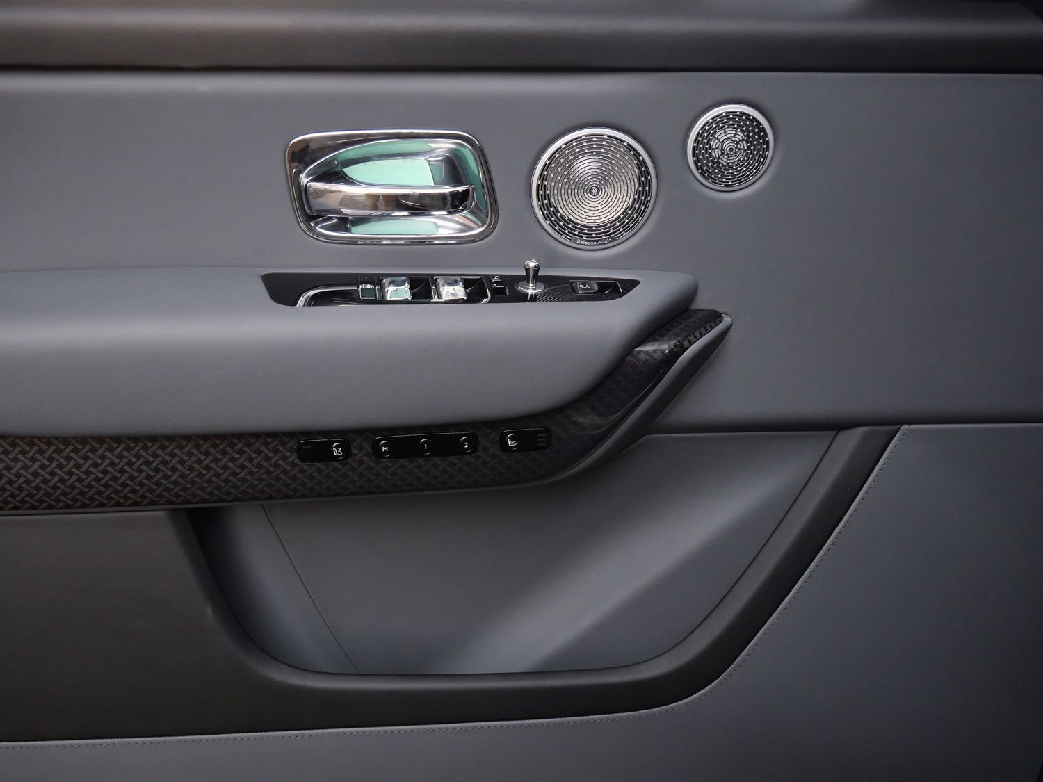 Used 2026 Rolls-Royce Cullinan Black Badge image 11