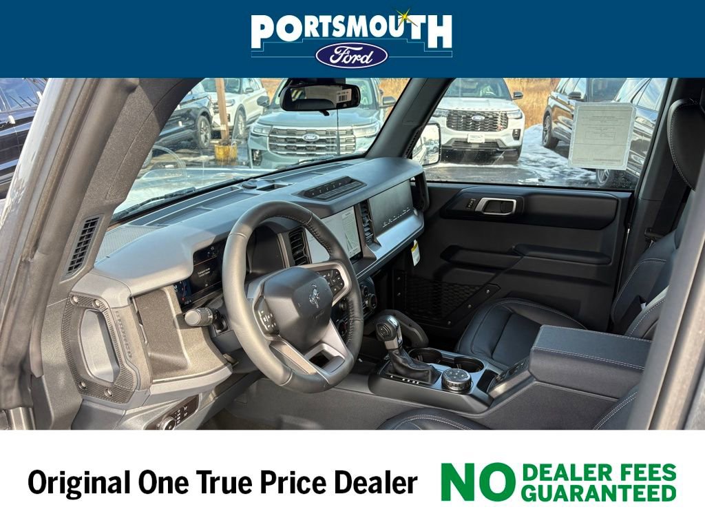 New 2025 Ford Bronco Badlands image 3