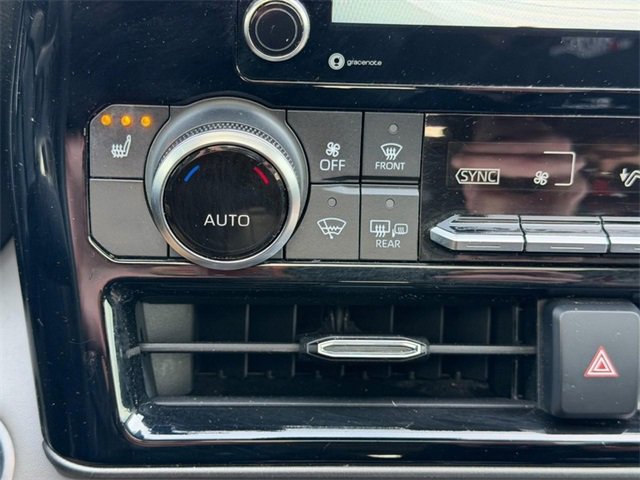 Used 2021 Toyota Highlander XLE image 26