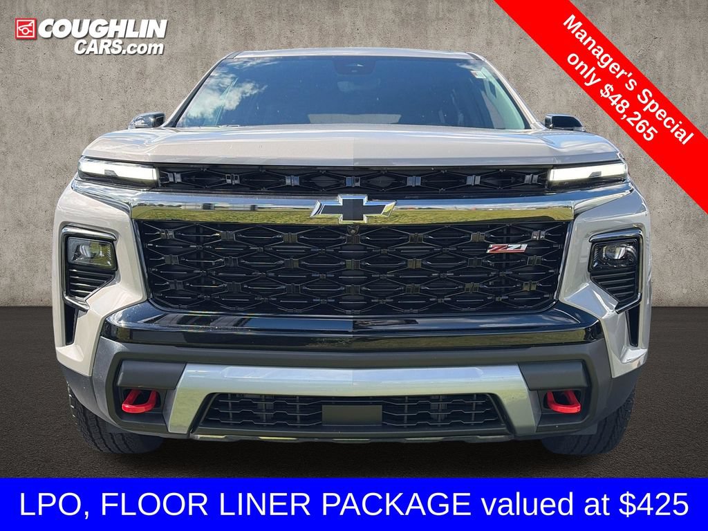 Used 2026 Chevrolet Traverse Z71 w/ Driver Confidence Package AWD/4WD image 2