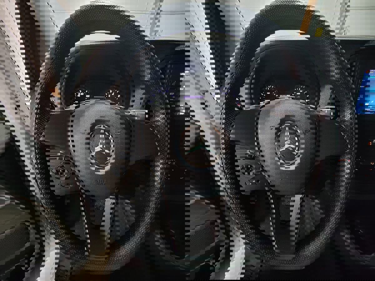 Used 2022 Mercedes-Benz Metris image 22