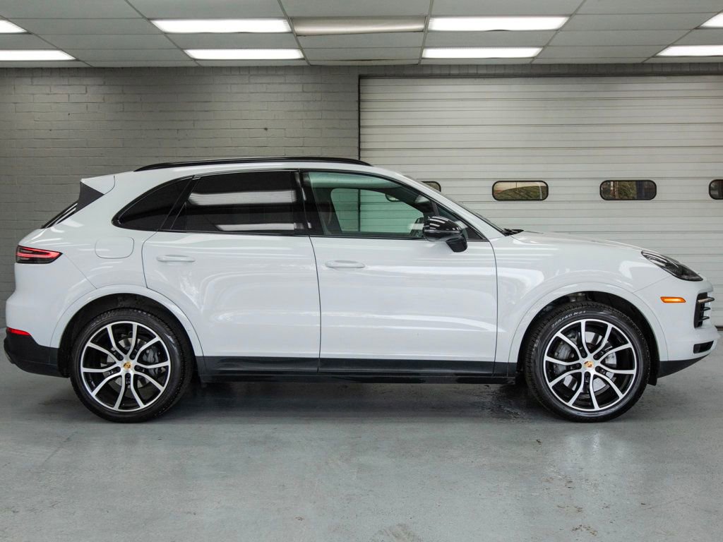 Used 2020 Porsche Cayenne S AWD/4WD image 3