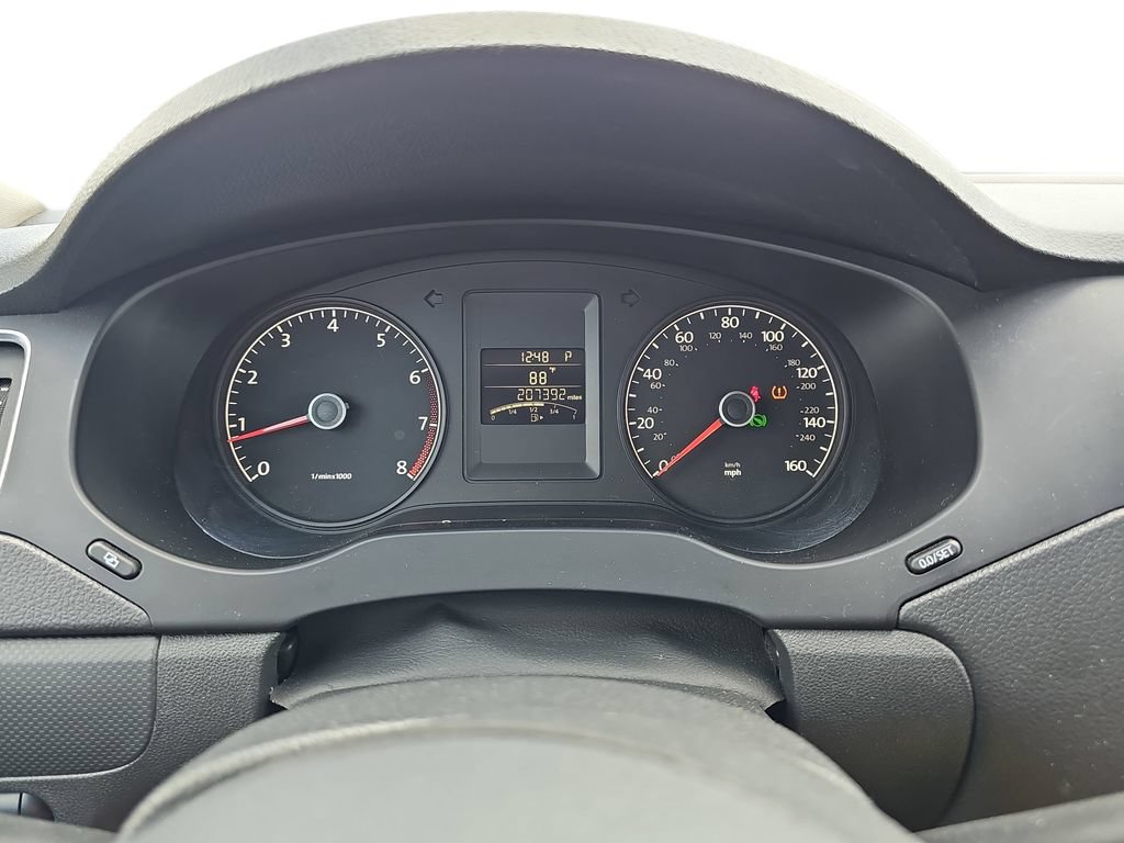 Used 2011 Volkswagen Jetta SE FWD image 18
