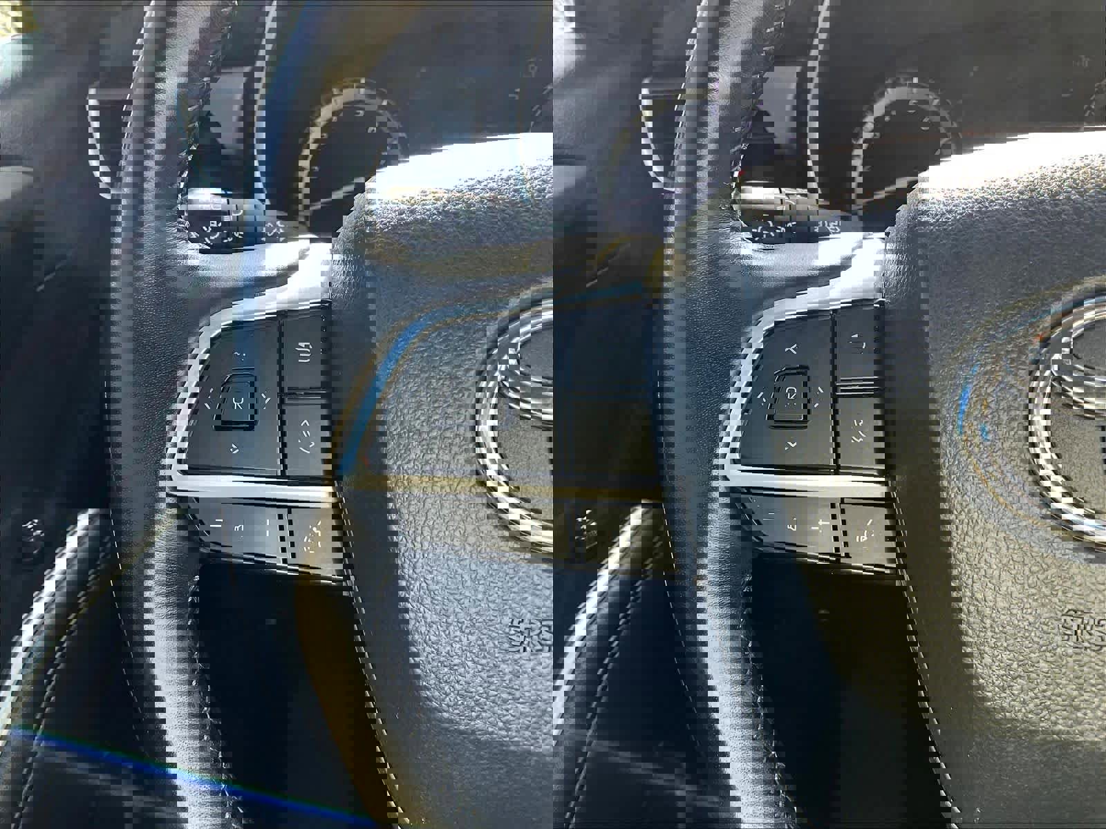 Used 2022 Toyota Highlander XLE image 24