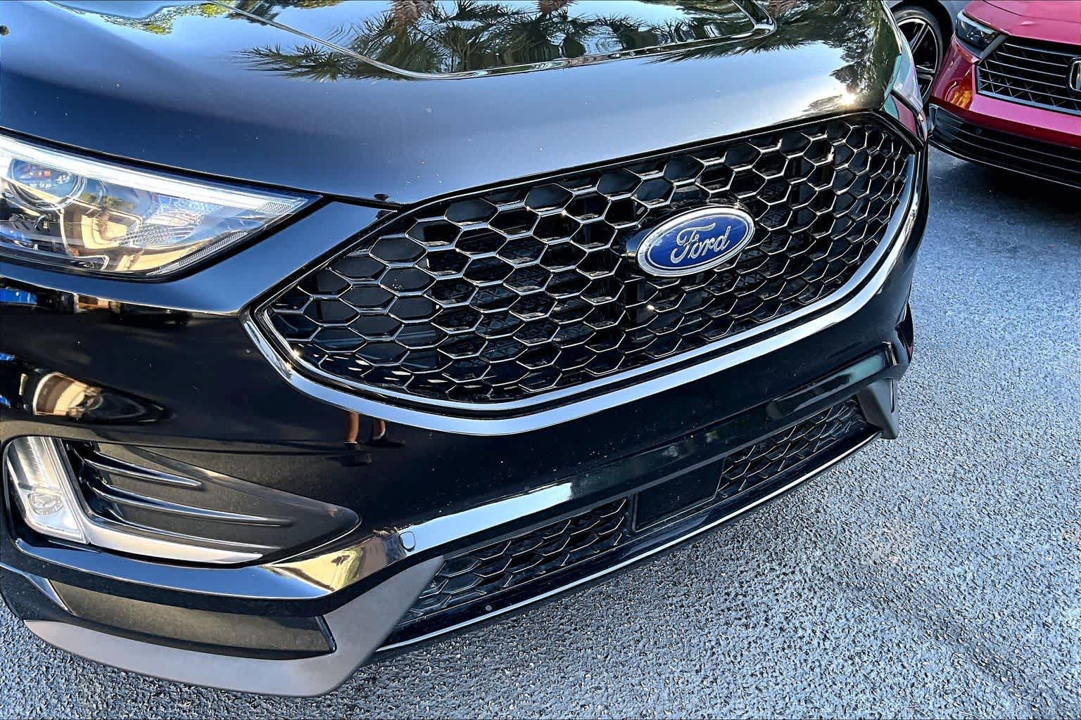 Used 2021 Ford Edge ST-Line w/ Cargo Accessory Package FWD image 29