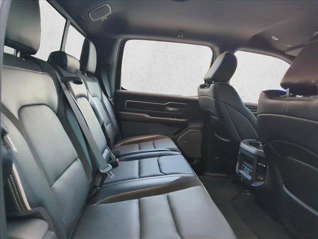 Used 2025 RAM 1500 Laramie w/ Night Edition image 18