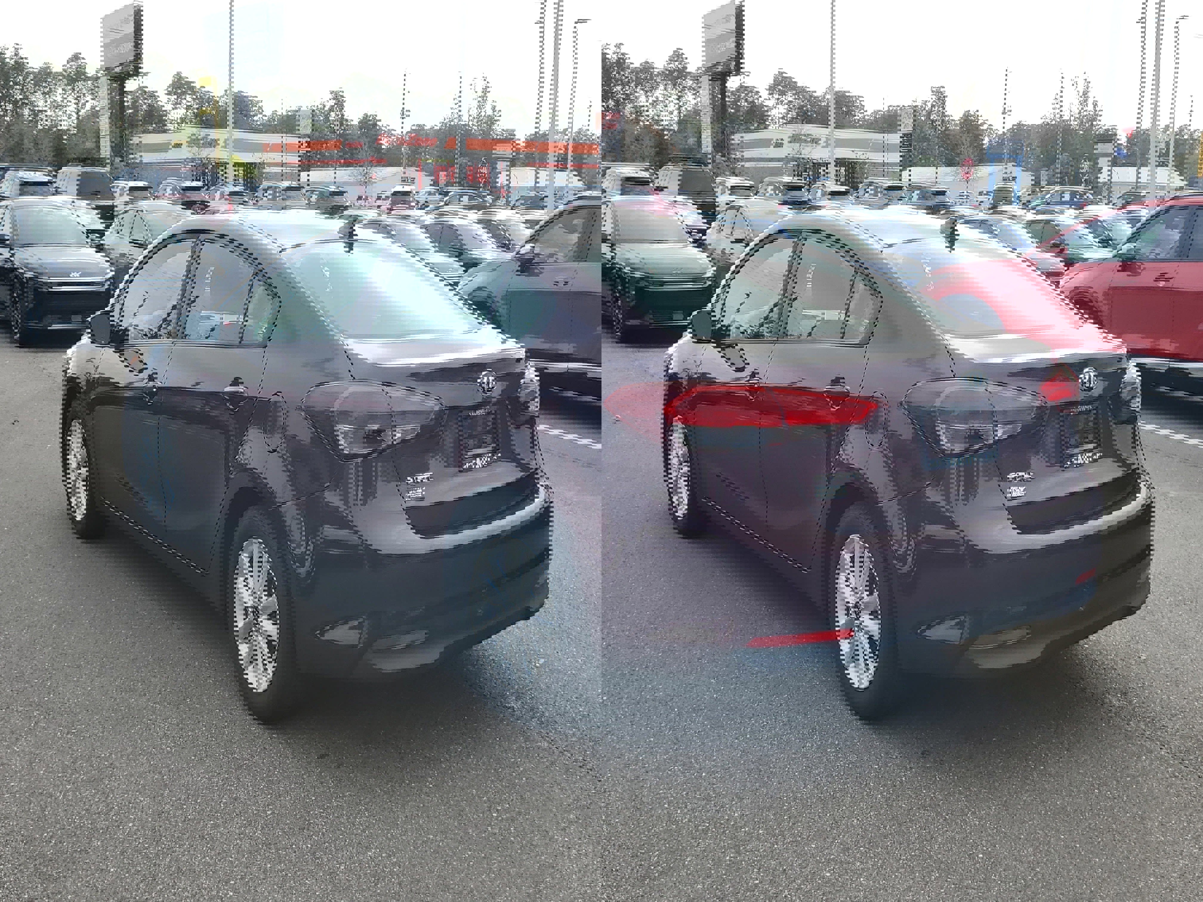 Used 2017 Kia Forte LX w/ LX Popular Package image 4