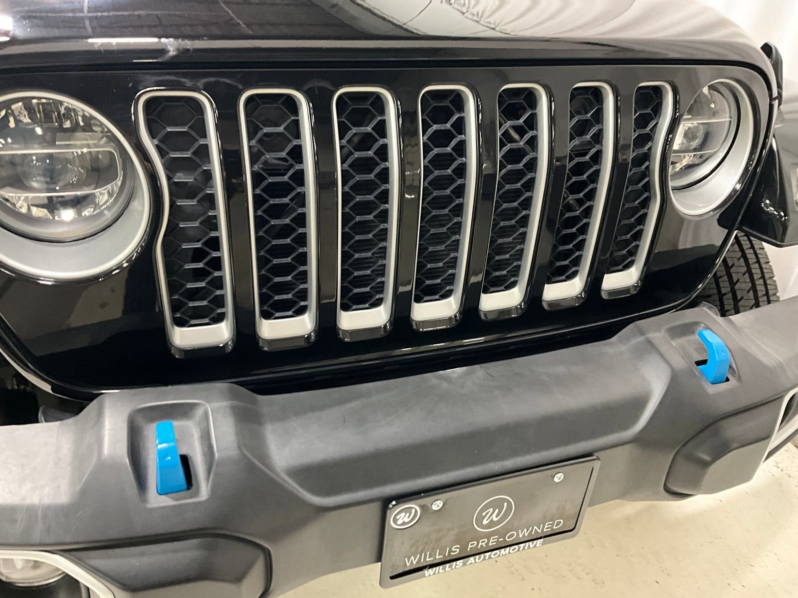 Used 2022 Jeep Wrangler Unlimited Sahara w/ Cold Weather Group AWD/4WD image 28