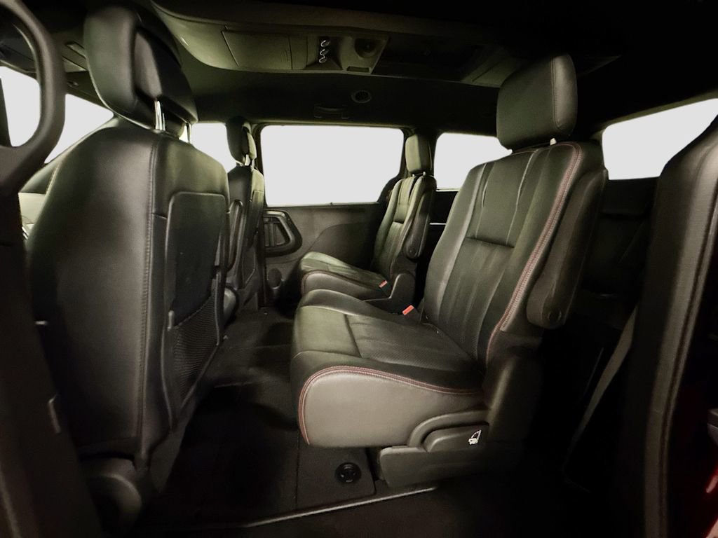 Used 2018 Dodge Grand Caravan GT image 30