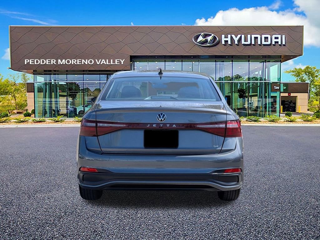 Used 2025 Volkswagen Jetta SE image 5