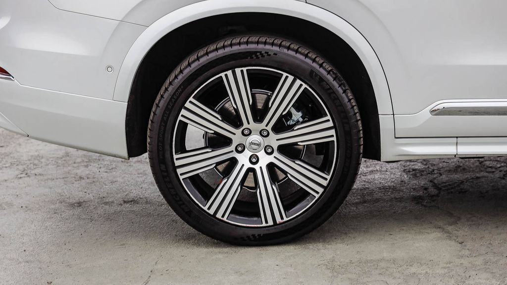 Used 2023 Volvo XC90 B6 Ultimate w/ Protection Package Premier AWD/4WD image 12