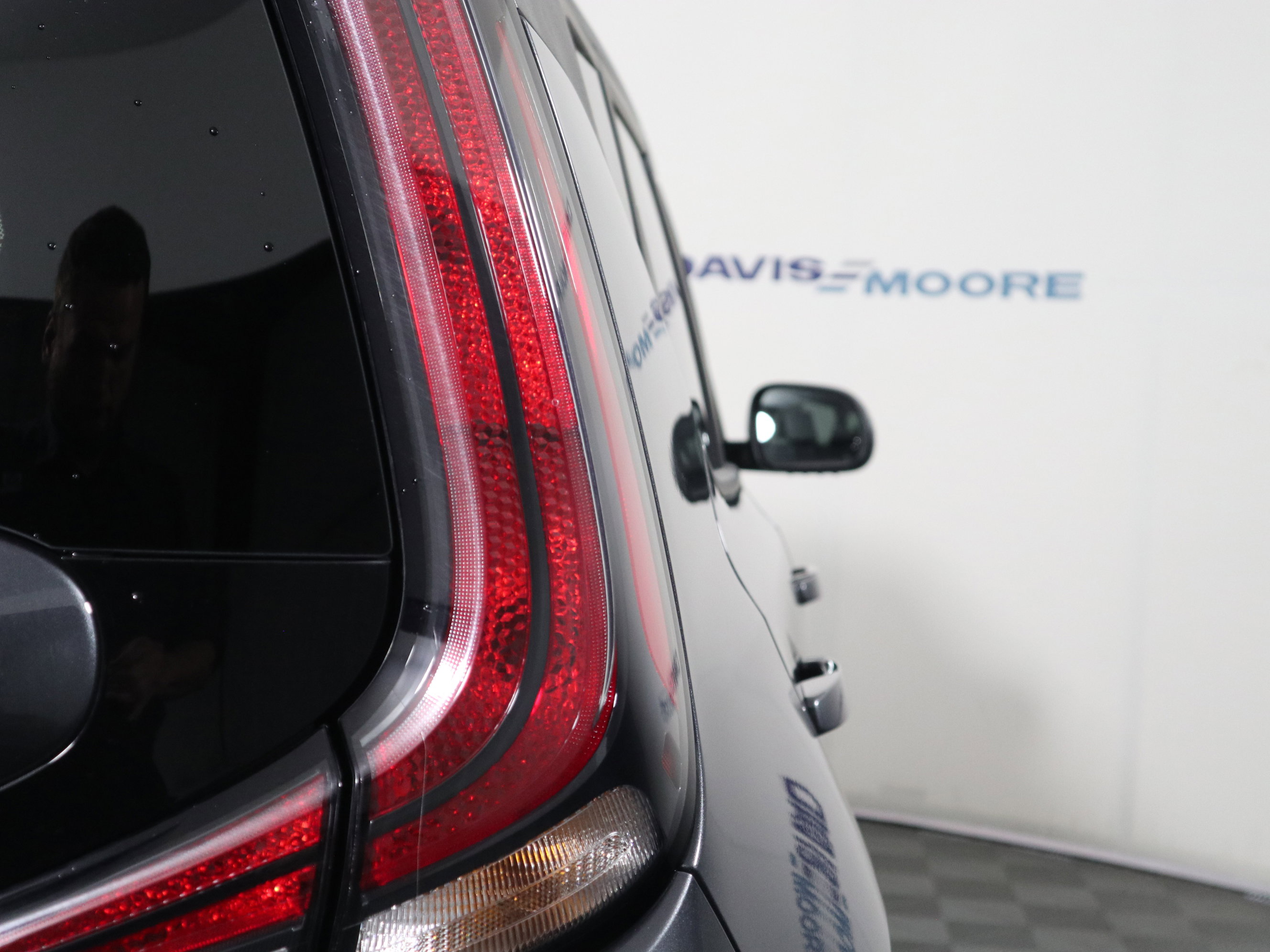 Used 2025 Kia Soul LX w/ LX Technology Package FWD image 6