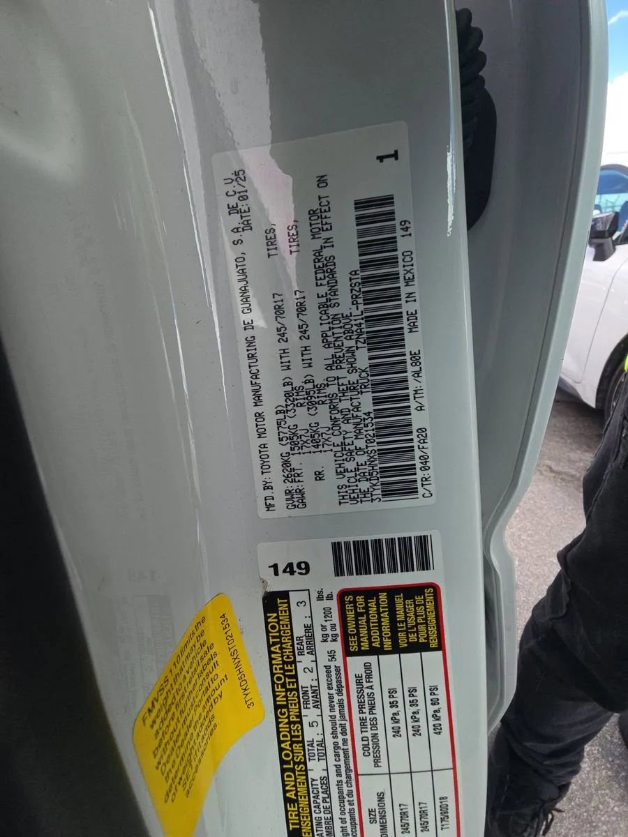 Used 2025 Toyota Tacoma SR image 11