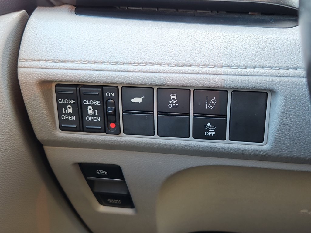 Used 2018 Honda Odyssey EX-L image 17