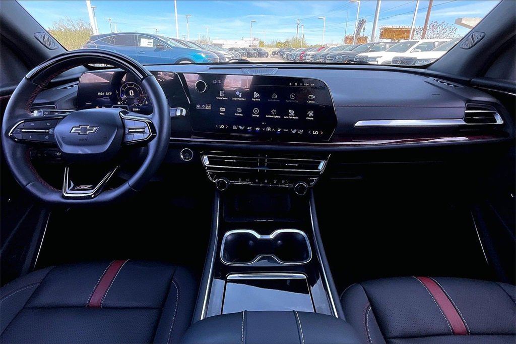 Used 2024 Chevrolet Traverse RS image 16