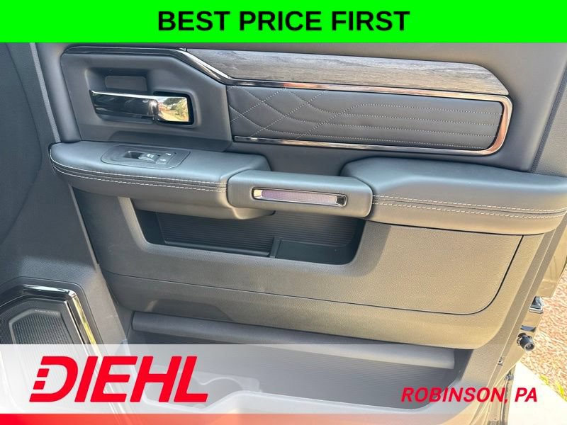 New 2026 RAM 3500 Limited AWD/4WD image 17