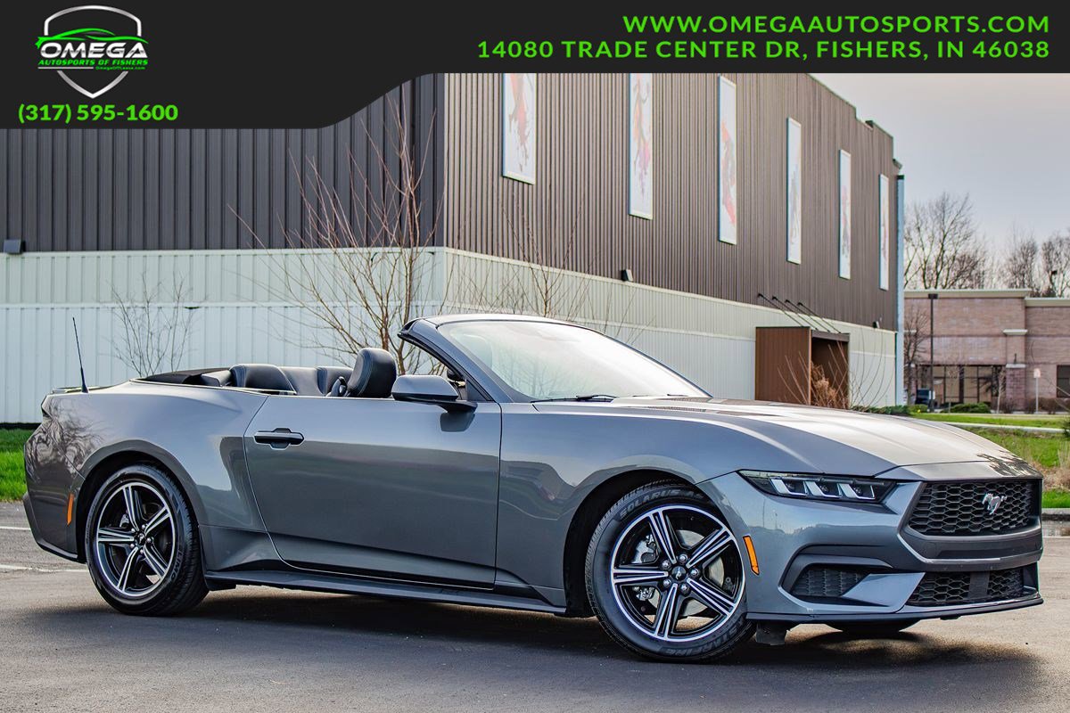 Used 2024 Ford Mustang Premium RWD image 1