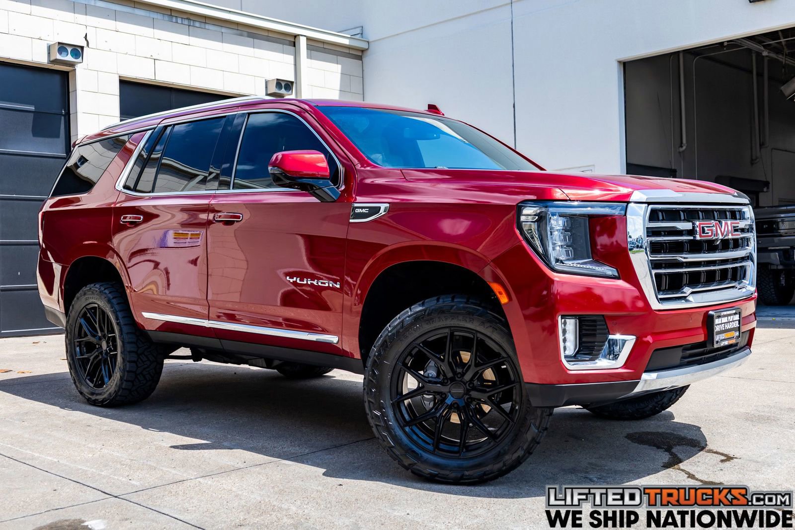 Used 2022 GMC Yukon SLT w/ SLT Premium Package