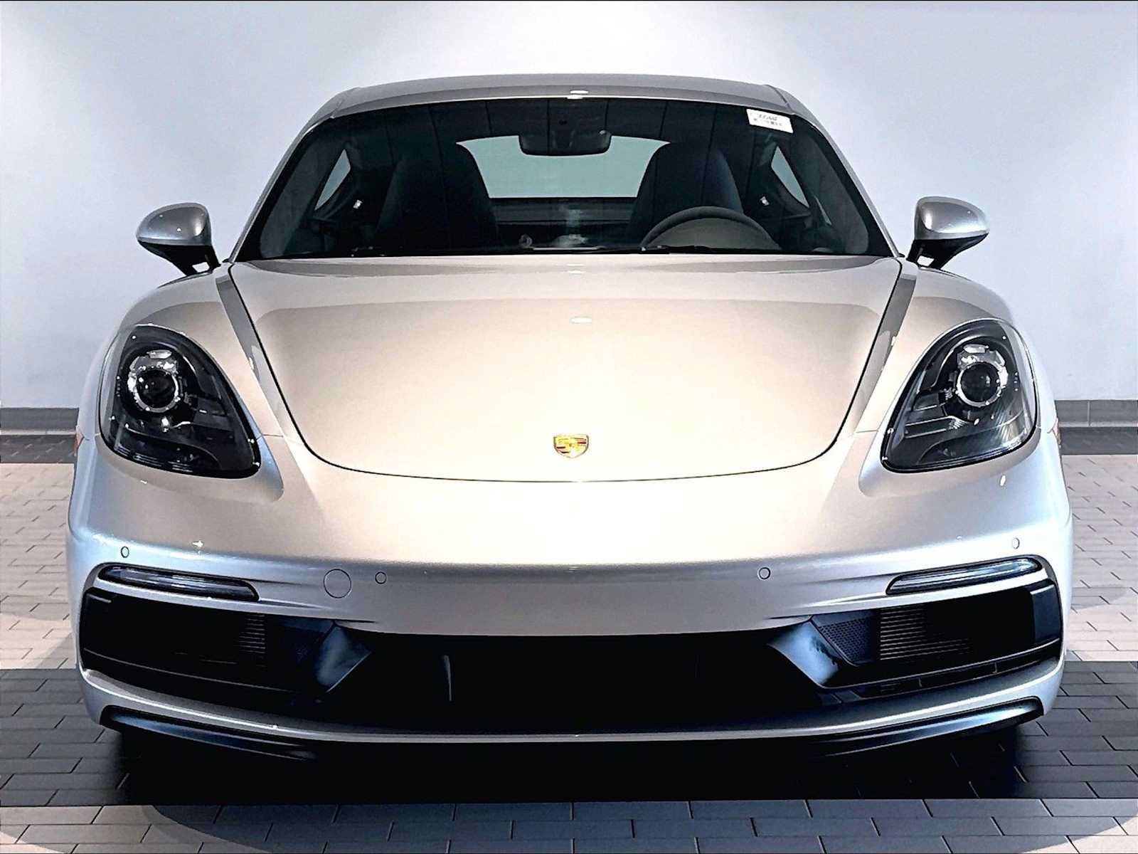 Used 2018 Porsche 718 Cayman GTS RWD image 13