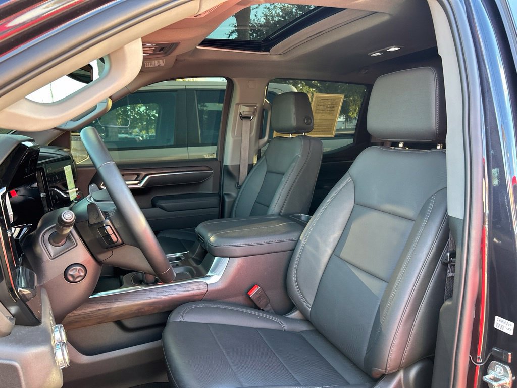 Used 2026 GMC Sierra 1500 SLT AWD/4WD image 21