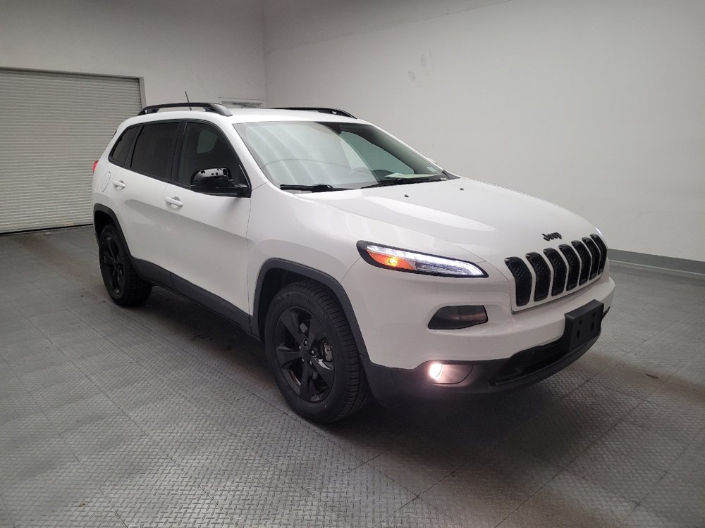 Used 2018 Jeep Cherokee Latitude w/ Altitude Package image 13